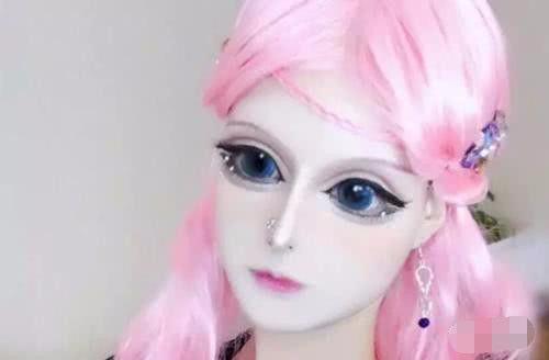 迪丽拉的背景,从新疆少女到国际名模的璀璨蜕变之路